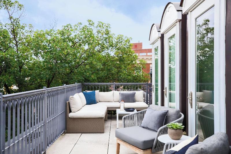 Archer Hotel Old Town Alexandria image