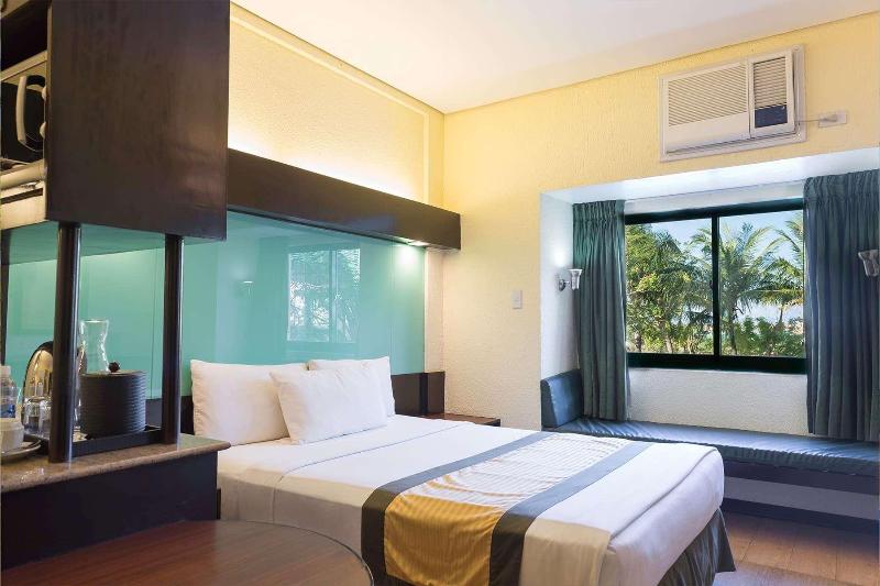 Bed room