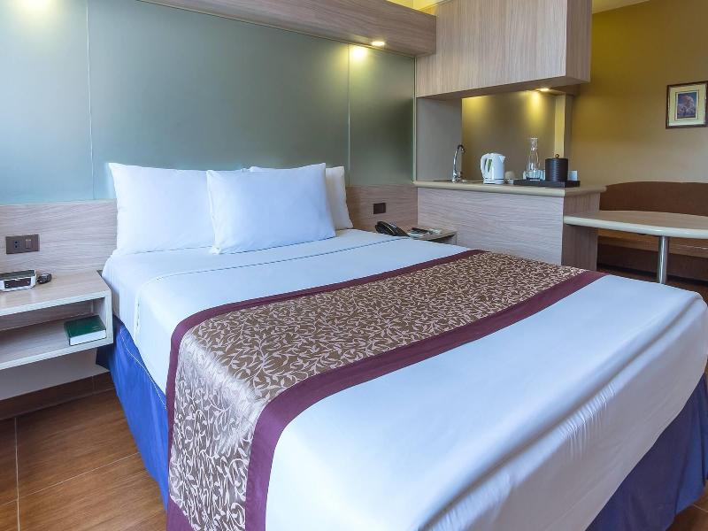 Microtel By Wyndham Baguio image