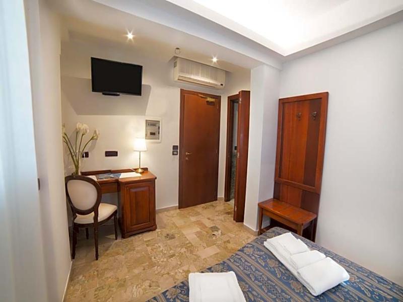 La Giara Hotel image