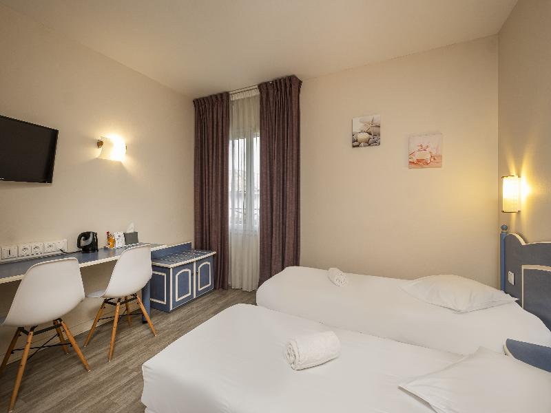 The Originals City Hôtel des Arènes Saintes image