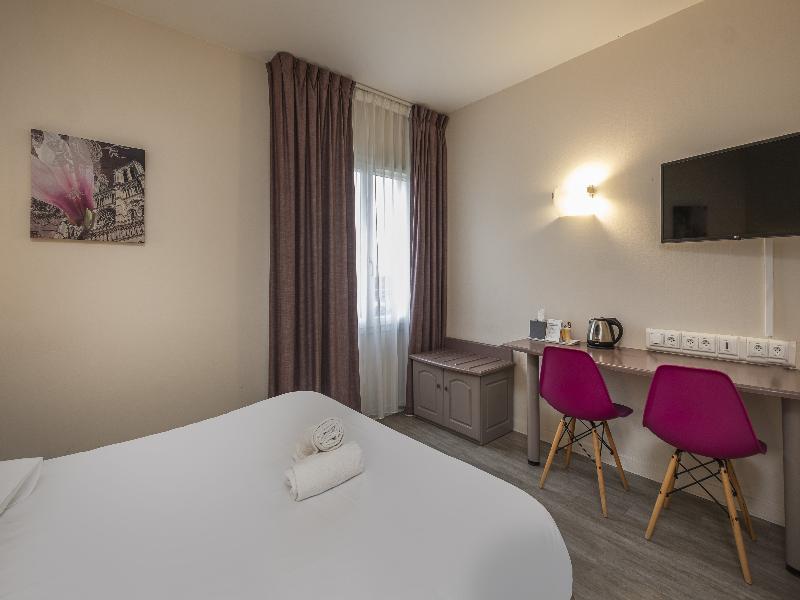 The Originals City Hôtel des Arènes Saintes image