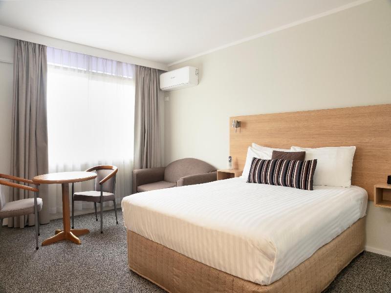 Comfort Inn Posthouse image