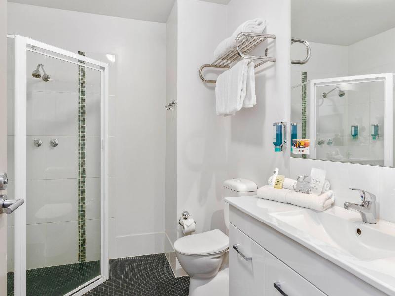 Quality Hotel Dickson image