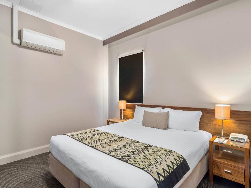 Quality Hotel Dickson image