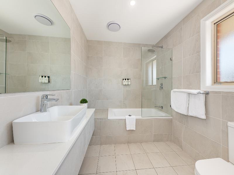 Littomore Suites Bathurst image