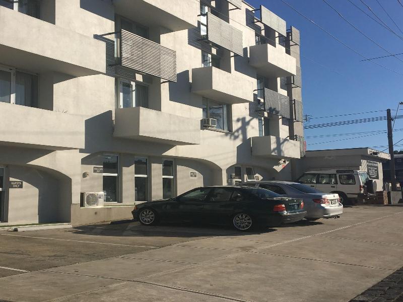 Econo Lodge Parkville Place image