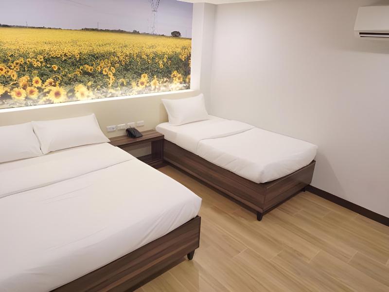 Sugbutel Bed And Bath image