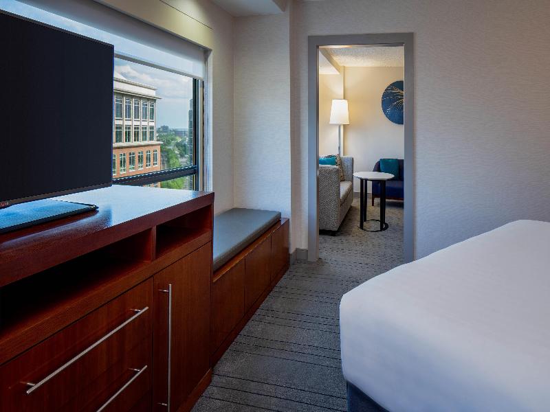 Hyatt Regency Crystal City image