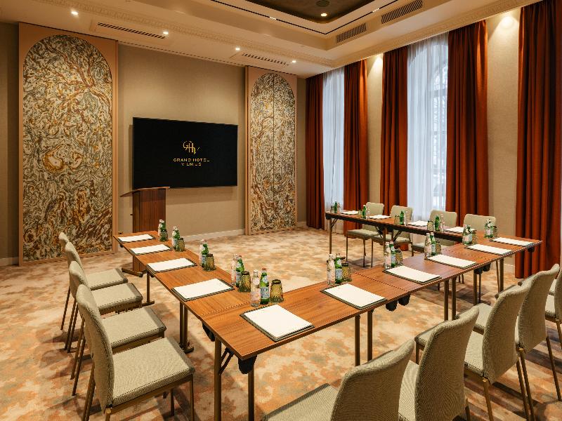 Grand Hotel Vilnius, Curio Collection image
