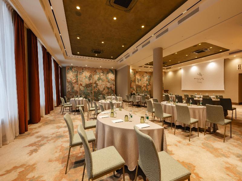 Grand Hotel Vilnius, Curio Collection image