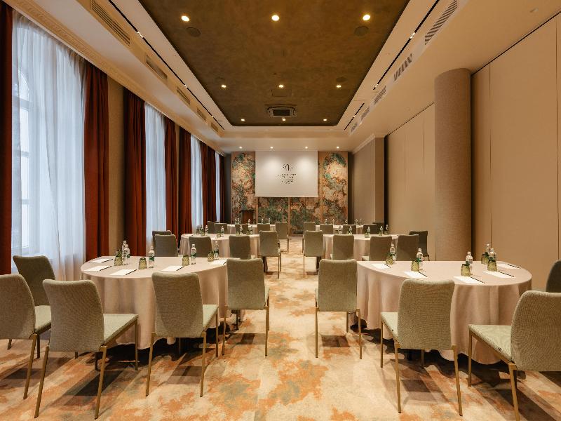 Grand Hotel Vilnius, Curio Collection image