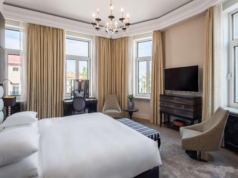 Grand Hotel Vilnius, Curio Collection image