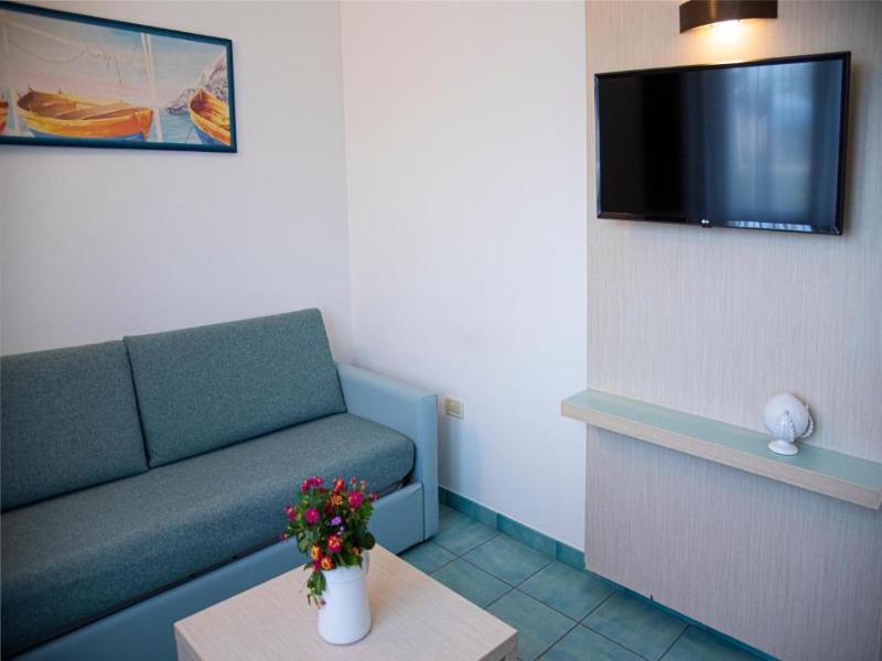 Pietrablu Resort & Spa CDS Hotels image