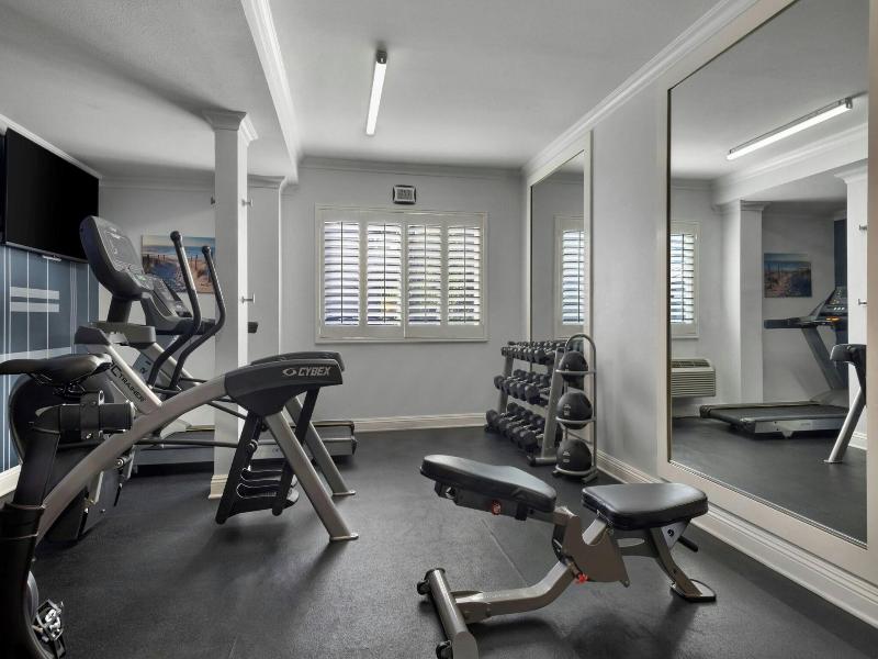 City Express by Marriott Manhattan Beach image