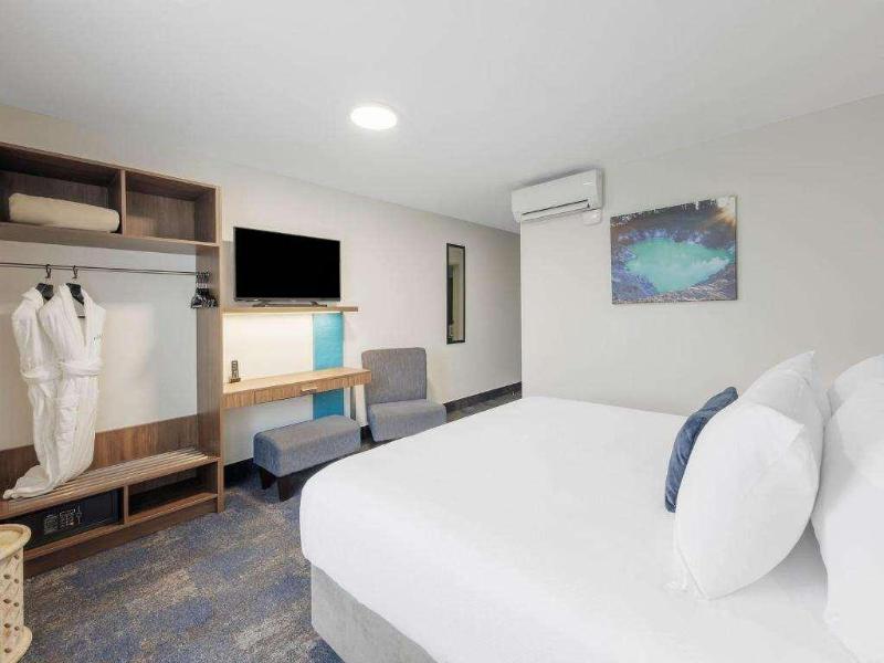 JetPark Hotel Rotorua image
