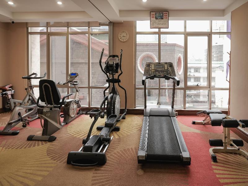 Ramada by Wyndham Manila Central image