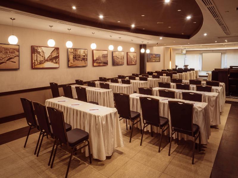 Ramada by Wyndham Manila Central image