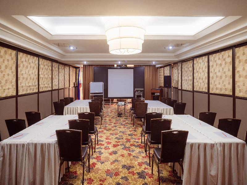 Ramada by Wyndham Manila Central image