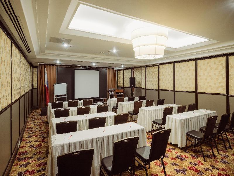 Ramada by Wyndham Manila Central image