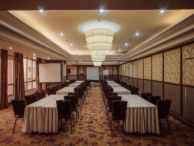 Ramada by Wyndham Manila Central image