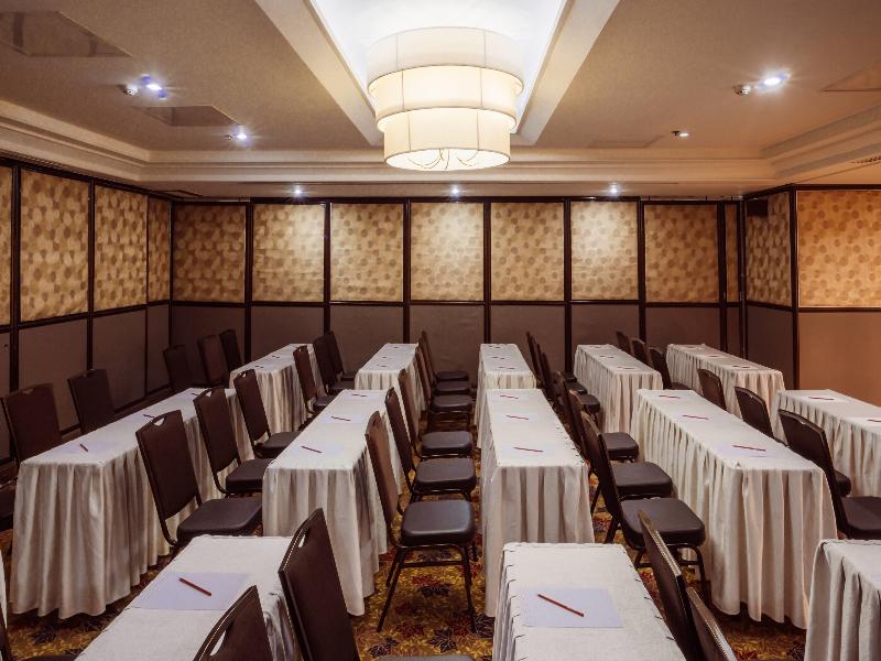 Ramada by Wyndham Manila Central image