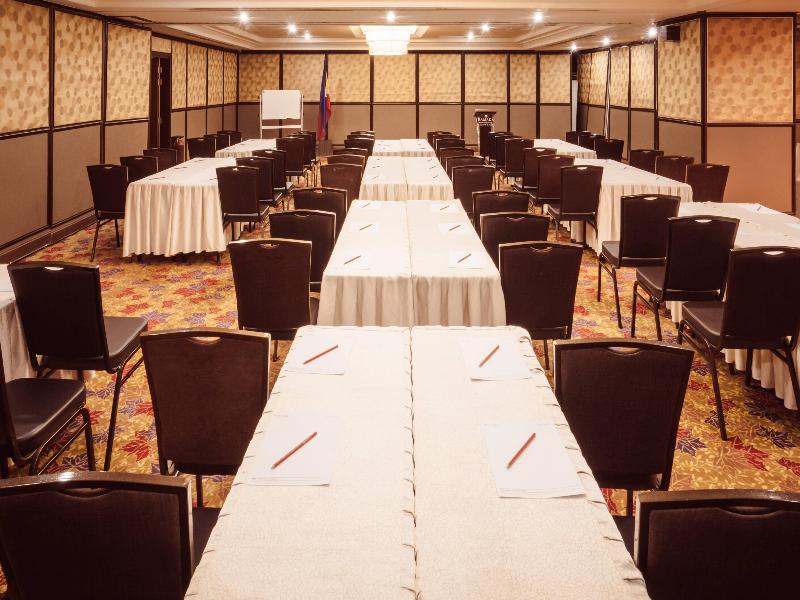Ramada by Wyndham Manila Central image