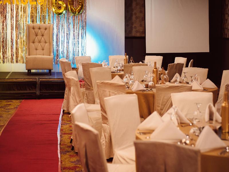 Ramada by Wyndham Manila Central image