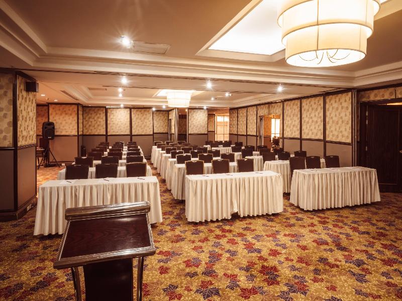 Ramada by Wyndham Manila Central image