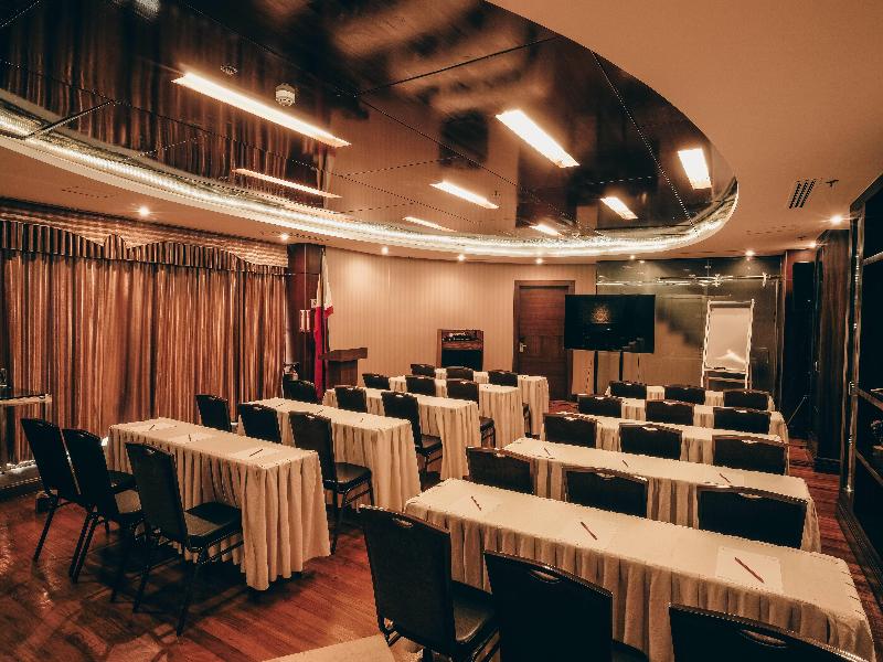 Ramada by Wyndham Manila Central image