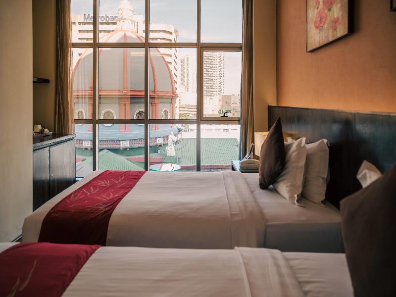 Ramada by Wyndham Manila Central image