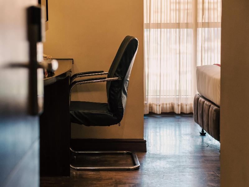 Ramada by Wyndham Manila Central image