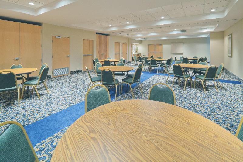 Holiday Inn Express & Suites Southwind