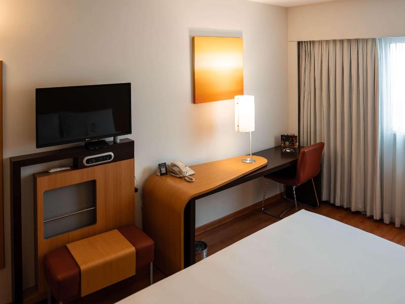 Novotel Lima San Isidro image
