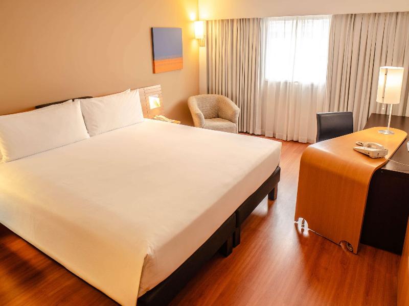 Novotel Lima San Isidro image