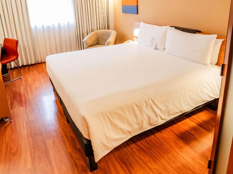 Novotel Lima San Isidro image