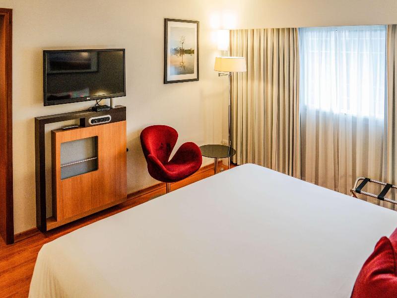 Novotel Lima San Isidro image