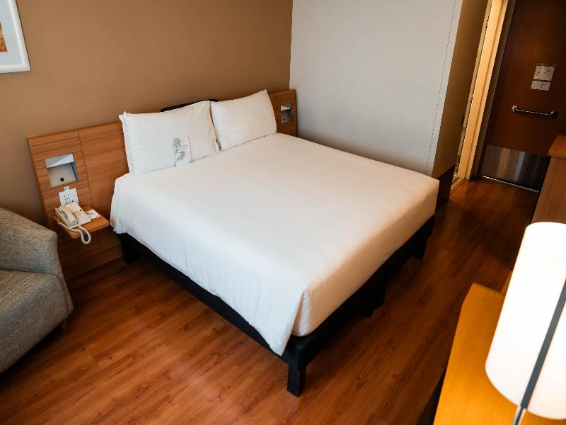 Novotel Lima San Isidro image