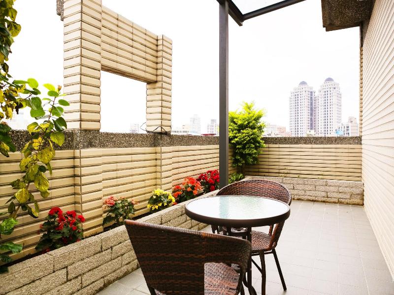 Lview Hotel image