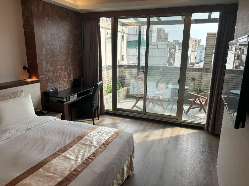 Lview Hotel image