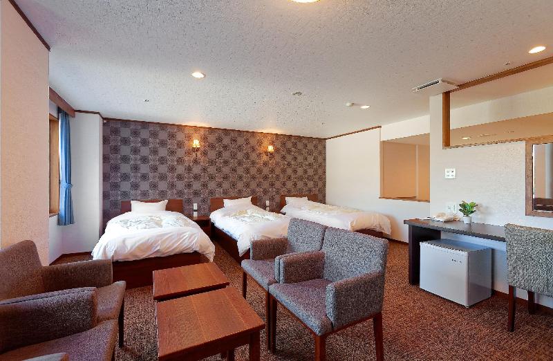 Yukai Resort Hirado Senrigahamaonsen Hotel Ranpu