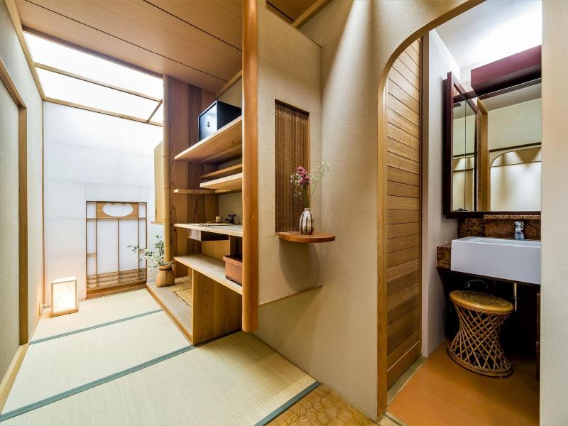 Ryoan Kazuki with Luxury Kyoto Collections KADEN image