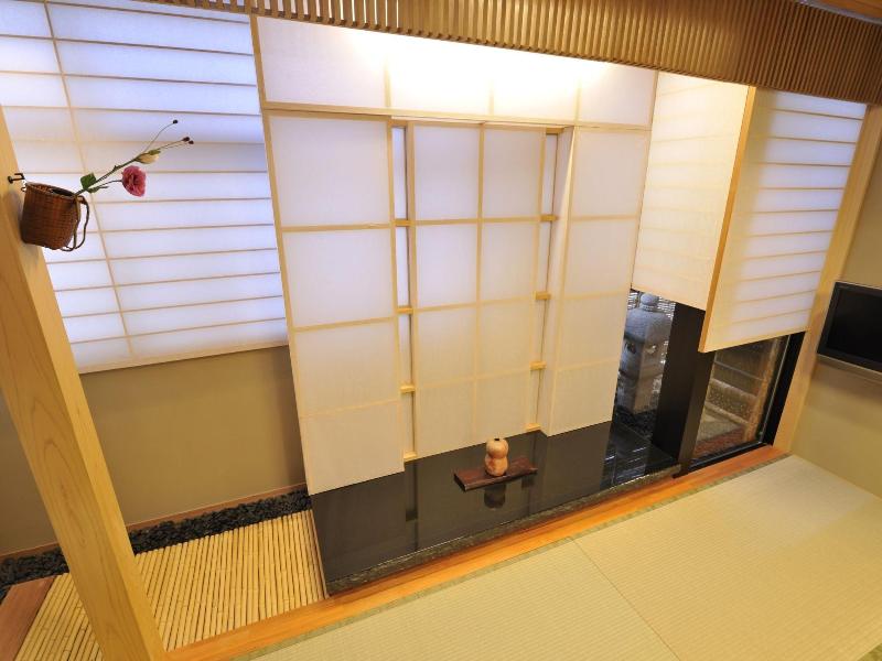 Ryoan Kazuki with Luxury Kyoto Collections KADEN image
