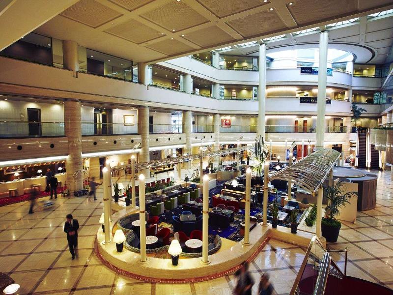 Hotel New Otani Osaka image