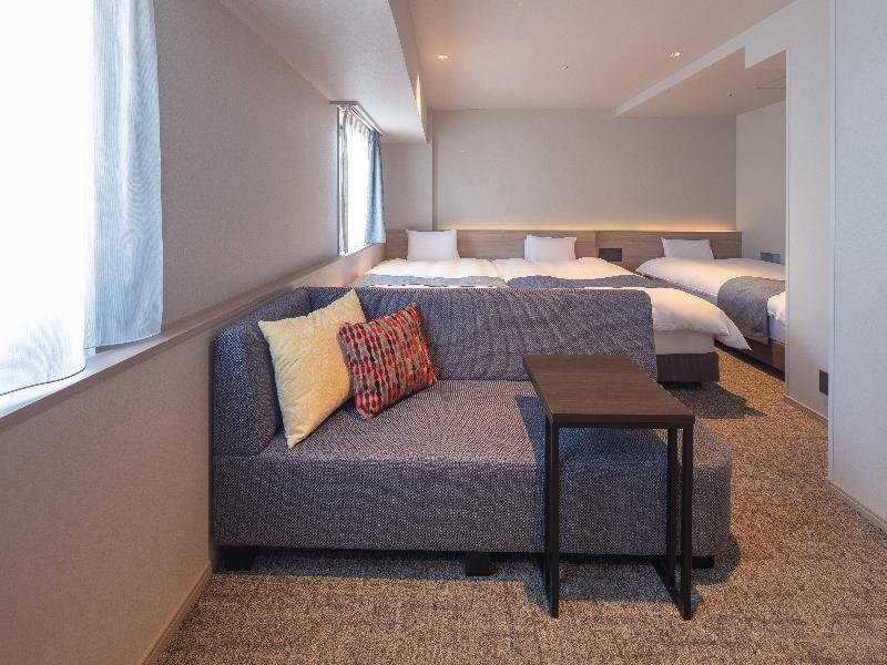 New Osaka Hotel image