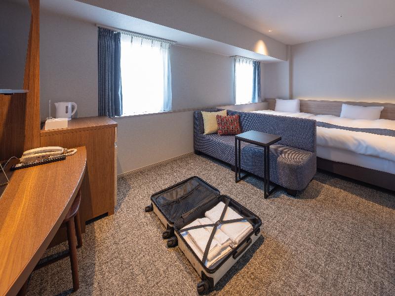 New Osaka Hotel image