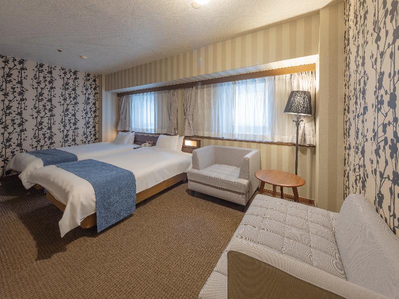 New Osaka Hotel image