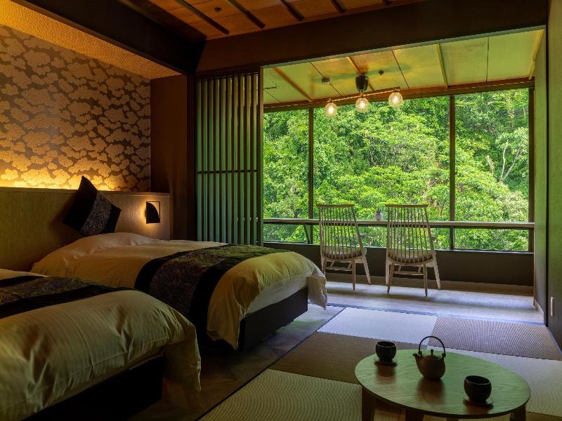 Yamanaka Onsen-Ohanami Kyubei image