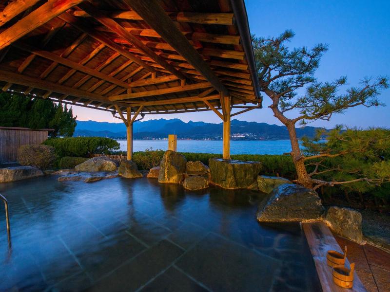 Kamenoi Hotel Nachi Katsuura image
