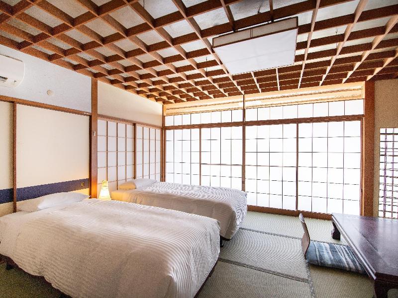 Nanki Shirahama Onsen Shirahamakan image